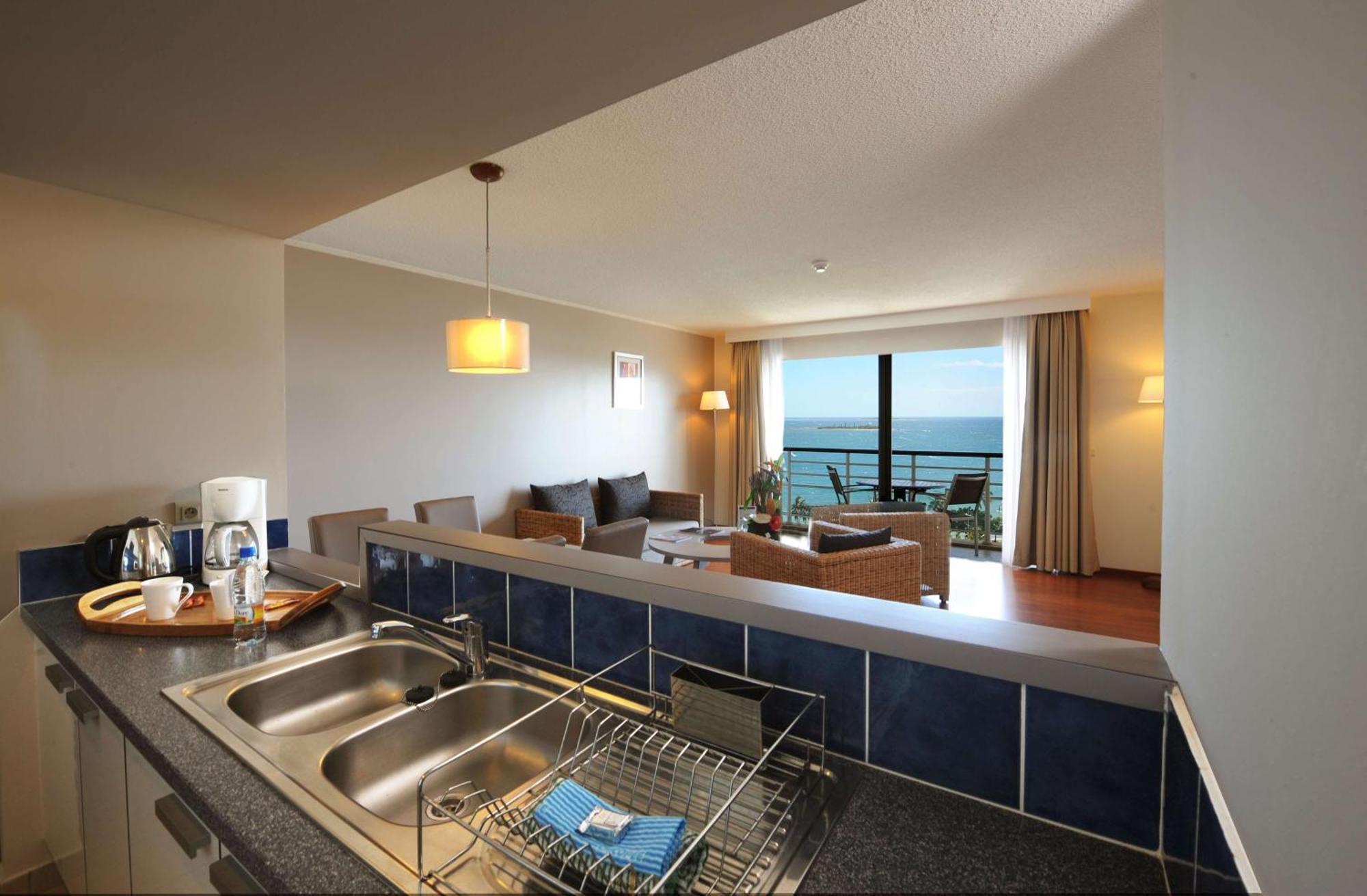 Hilton Noumea La Promenade Residences מראה חיצוני תמונה