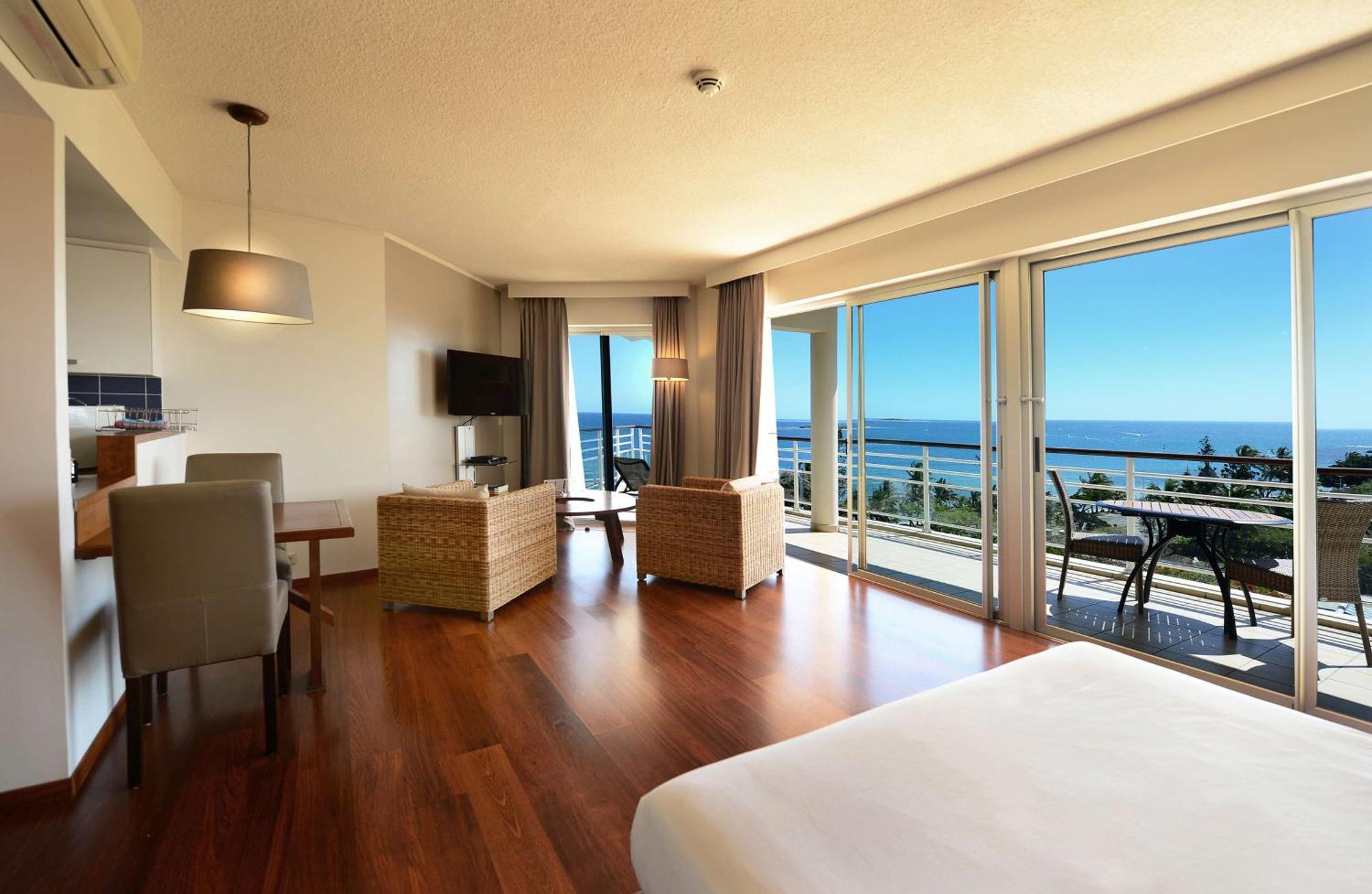 Hilton Noumea La Promenade Residences מראה חיצוני תמונה